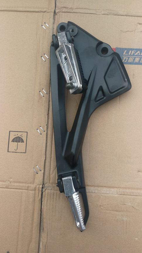 原厂配件KP150 KPR150 150-10B 10S 10F10R前脚踏板前左右搁脚