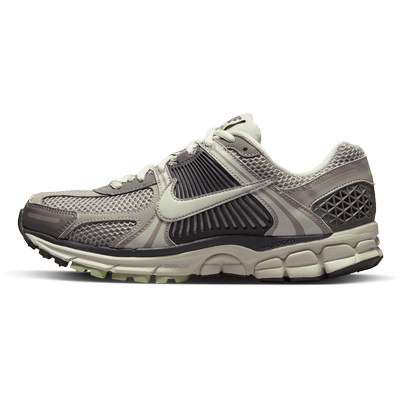 Nike耐克迈柔VOMERO5女子运动鞋