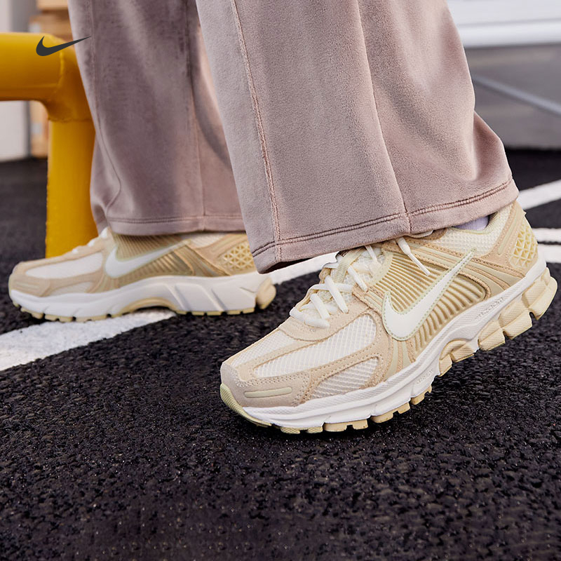001׽ɫ/ɽ/ǳ/ǻ/ 35.5 NikeͿŮ˶Ь1079Ԫ