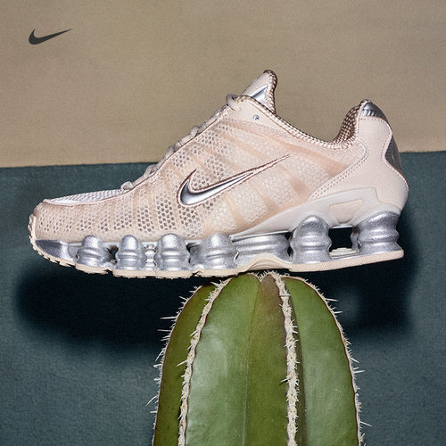 Nike耐克SHOX透气女子气柱运动鞋
