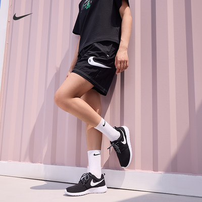 Nike耐克女子梭织高腰短裤