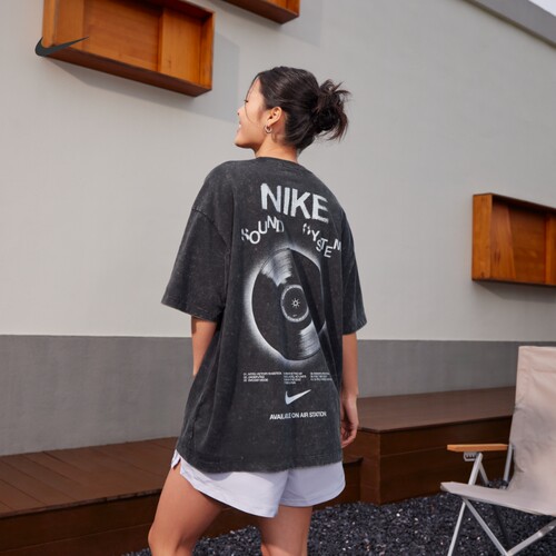 Nike耐克纯棉超宽松女子短袖T恤