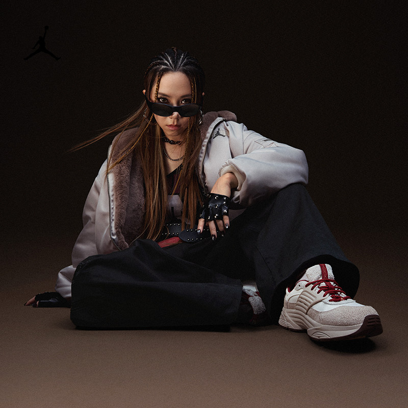 耐克乔丹G.E.M.邓紫棋同款女子人造毛皮双面穿夹克JORDAN IQ3961