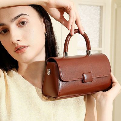小型轻便2025女单肩斜挎包高级