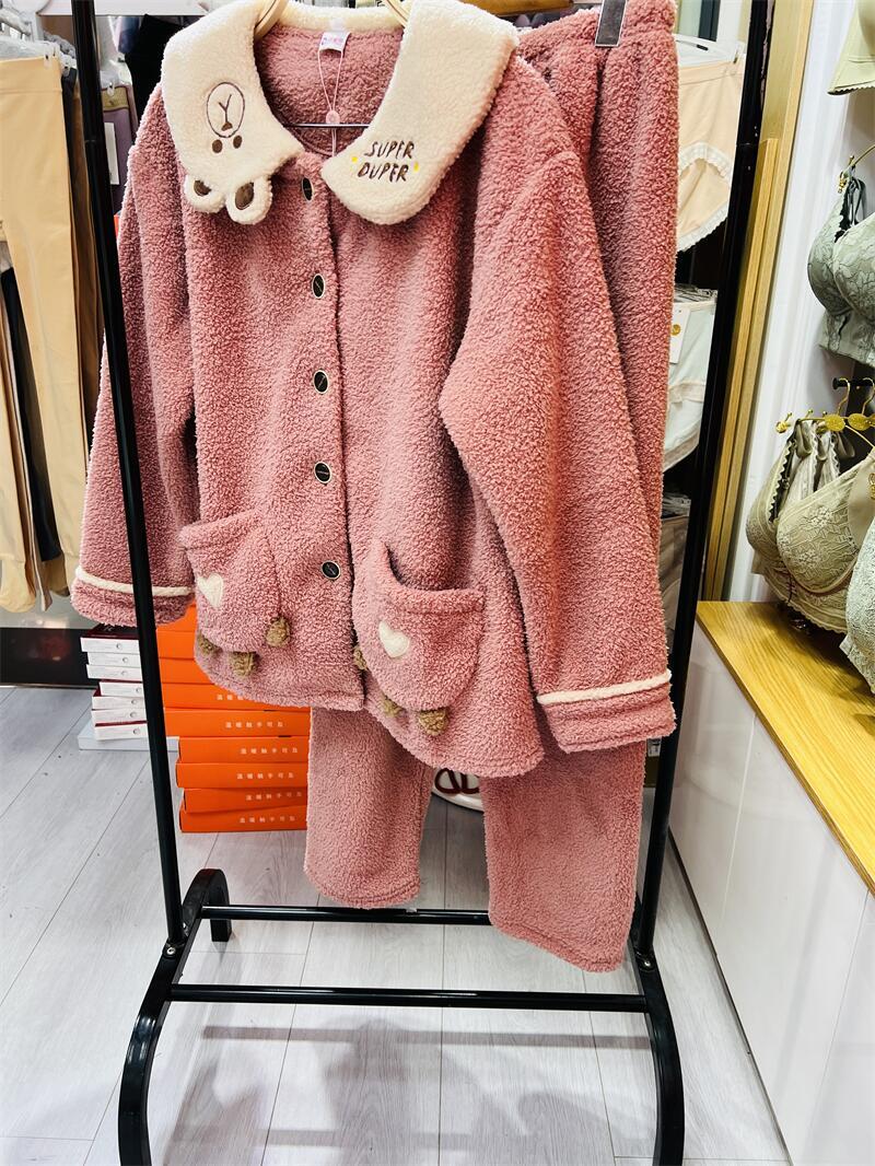 珍妮芬学生保暖睡衣套装