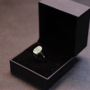 聚慧阁珠宝缅甸天然A货18K金镶嵌龙形翡翠戒指高冰金丝绿男女款