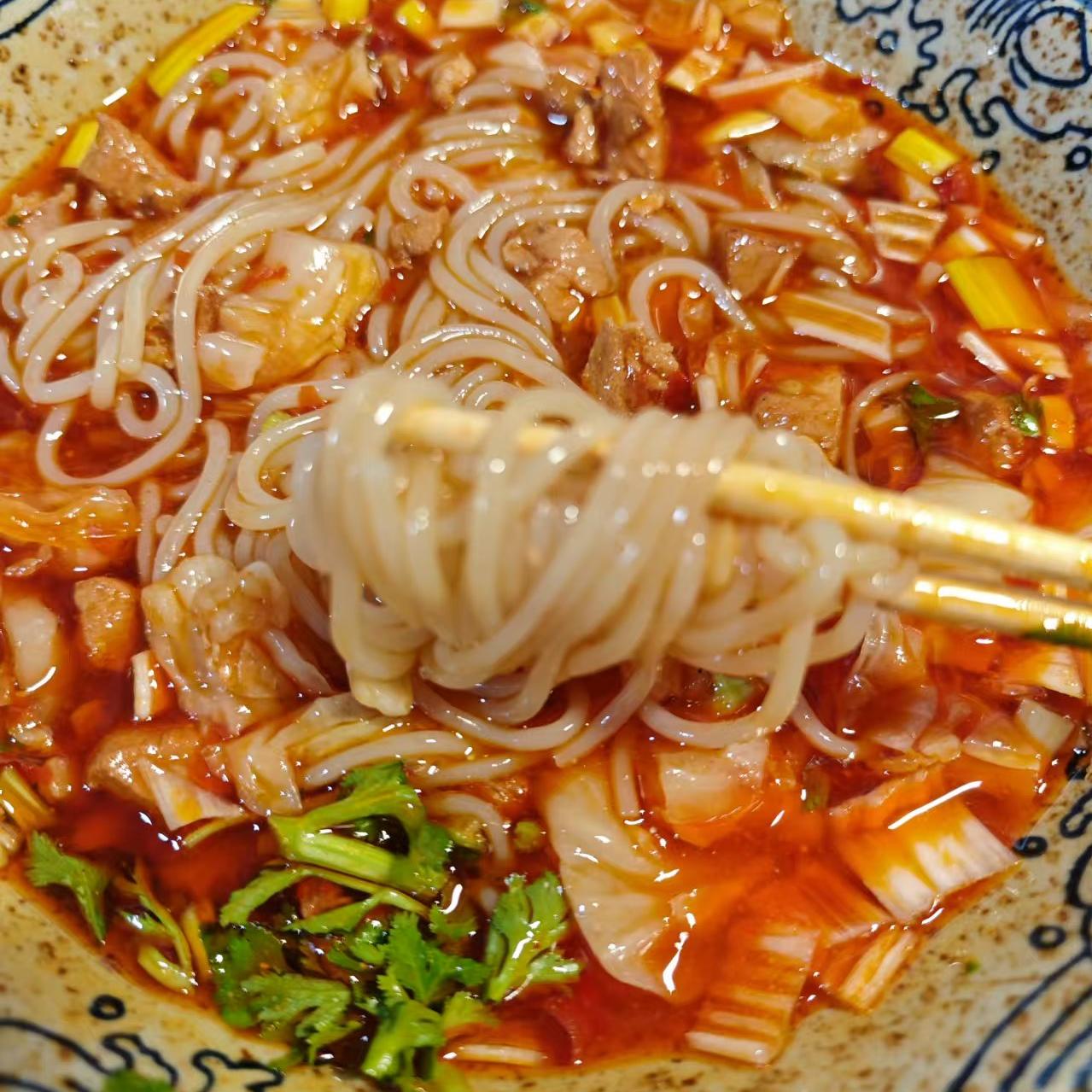 滨州疯狂面馆总店牛筋面学院同款真空装5份有浓缩汤底肉酱酸菜面