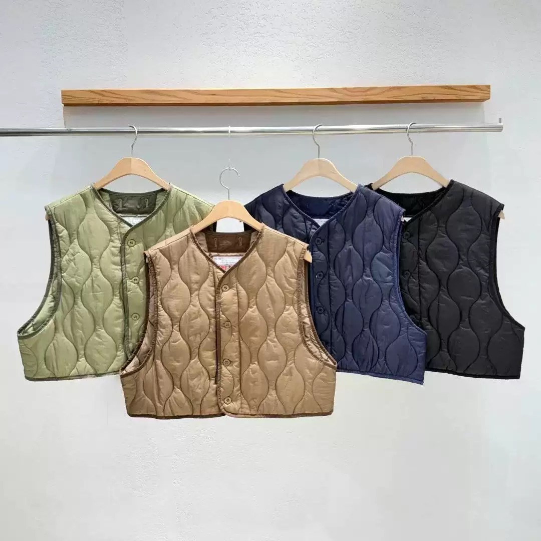 韩国东大门2025冬季INTRO新品时尚百搭纯色菱格马甲