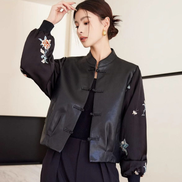 2025超火减龄外套女款秋冬新中式短款复古国风立领提花盘扣皮衣,女装/女士精品,皮衣,淘宝优惠券,粉丝福利购,淘宝优惠卷