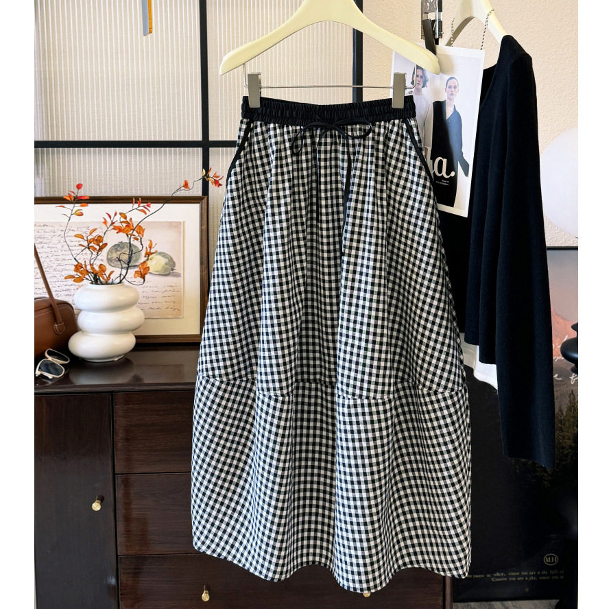 巨好看的漂亮盐系轻熟格子花苞半身裙女春装新款棉麻休闲茧型裙子