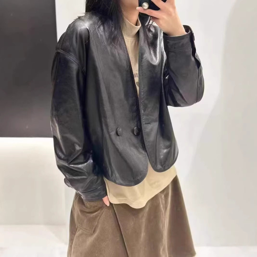 2026秋季新款漂亮真皮简约V领外套时尚宽松休闲小众夹克皮衣女款