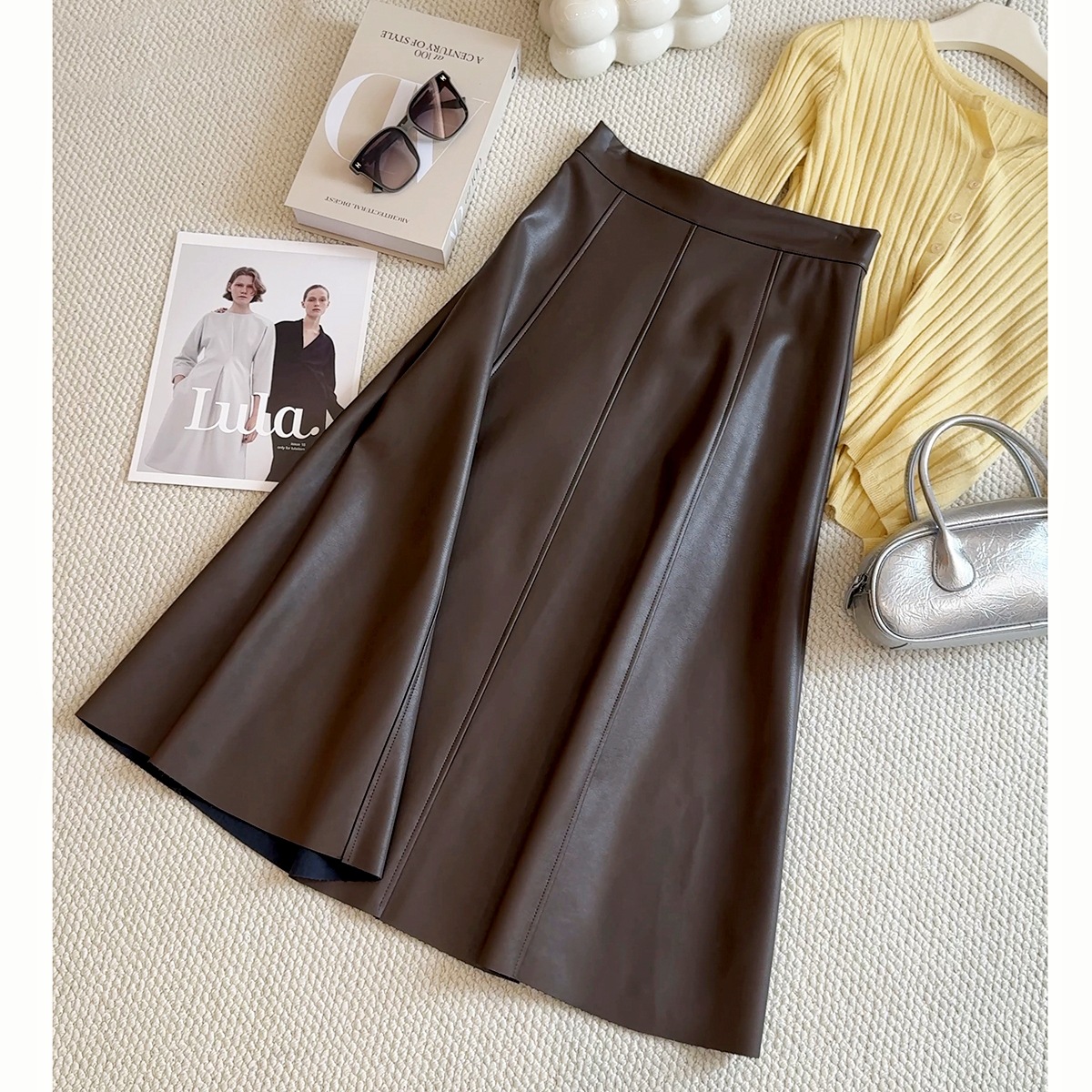 高级感PU皮气质中长款半身裙子2025春秋新款高腰显瘦A字大摆伞裙