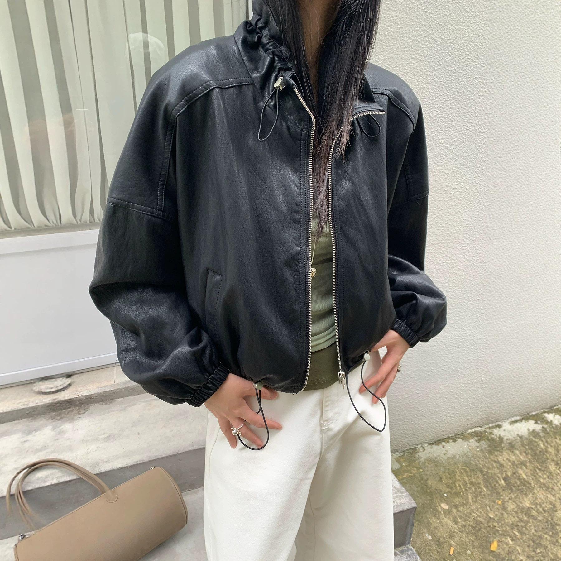 帅气pu皮衣外套女秋季气质可调节松紧立领短款宽松休闲免洗皮夹克