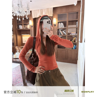 WOWPLAY杨九七连帽亨利衫修身长袖T恤女秋季短款收腰帽衫慵懒上衣