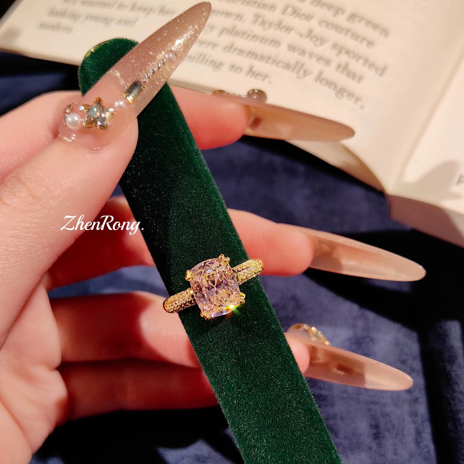 肥长方阿盖尔粉钻鸟巢切戒指钻戒