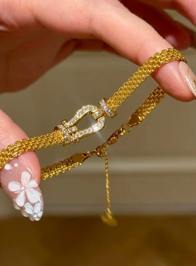 意大利米兰尼斯表带钻马蹄扣手链