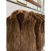 外套女 水貂马甲2026年棕色无袖 中长时尚 官方正品 ANMMIRO