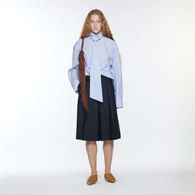 YCH 条纹领口短款衬衫 R26BL4142