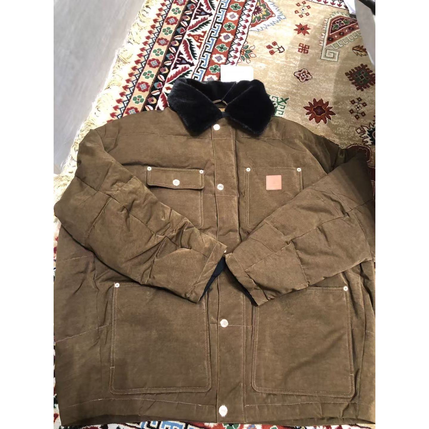 CHRISOUBYDAN 口袋装饰毛领羽绒服 CBD131105