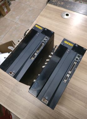 左弯曲伺服 右弯曲伺服 汇川伺服驱动器 IS500AT017I-212 包好