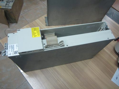 原装西门子伺服驱动器6SN1123-1AA00-0DA2 成色九成 测试包好 80A