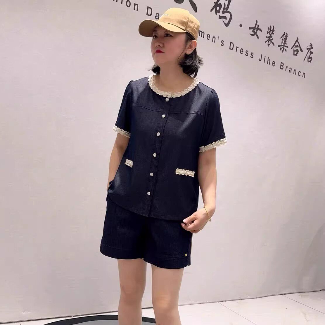 3886女权贵族夏季新款欧货天丝牛仔小香风短袖开衫加大码女装上衣