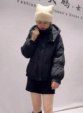芮娜依莲冬季新款大码显瘦羽绒服