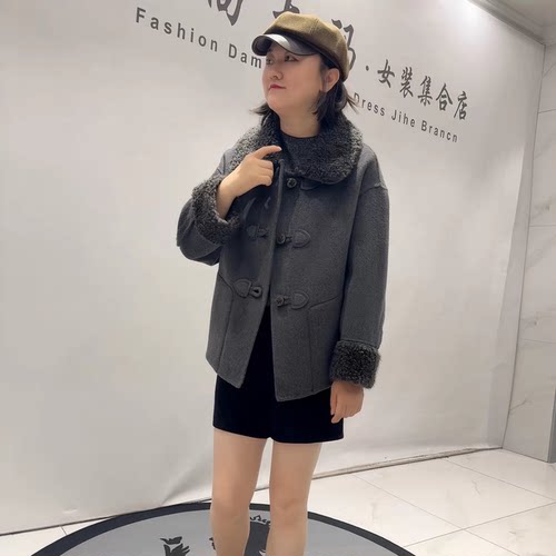 芮娜依莲秋冬款大码显瘦毛呢外套