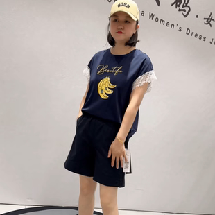 针丝缘子汇1889夏款 可爱香蕉图案袖 口妃子边遮肉显瘦重工衫 加大码