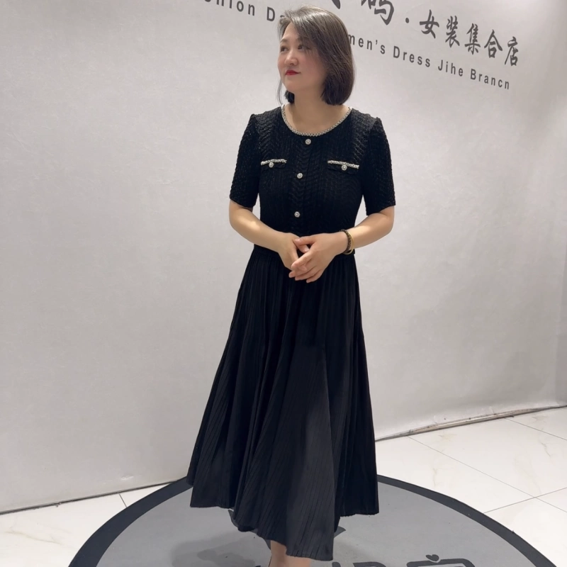 9157芮娜依莲夏季新款褶皱小香风连衣裙大码女装胖妹妹显瘦气质裙