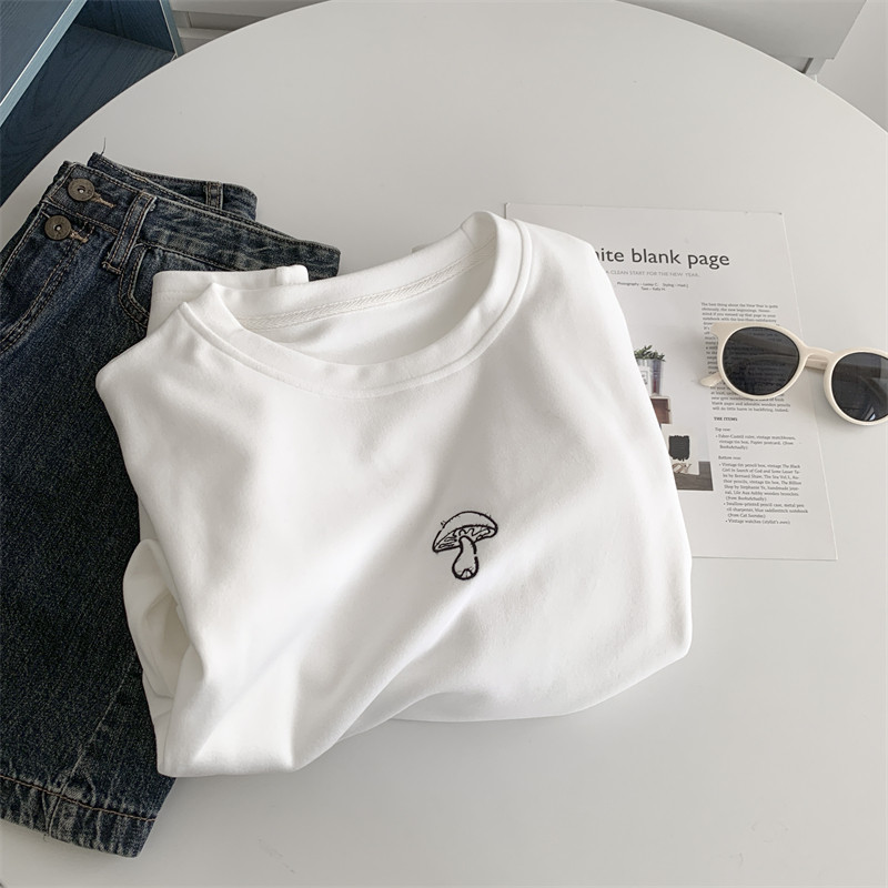 刺绣小蘑菇德容长袖打底衫女秋冬百搭减龄长袖t恤上衣白t中长款女