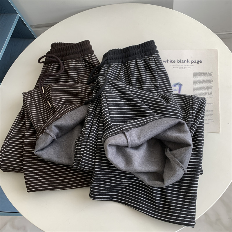 复古黑色细条纹宽松条纹长裤2026春季新款韩版高腰宽松垂感阔腿裤,女装/女士精品,休闲裤,淘宝优惠券,粉丝福利购,淘宝优惠卷