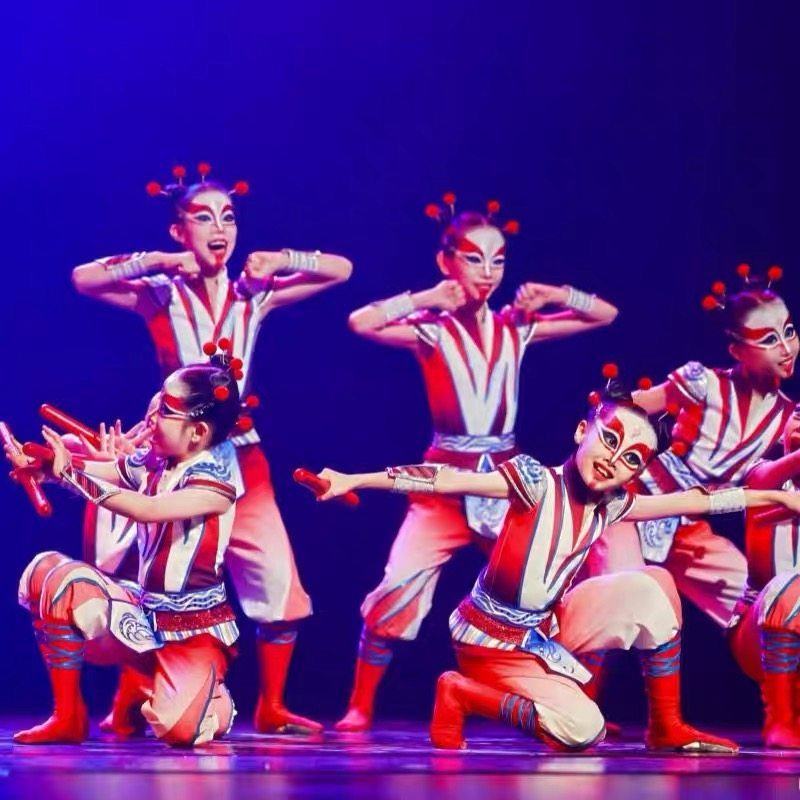 小荷风采幼儿童演出服舞蹈民族英歌舞英歌声声演出服木棒表演道具