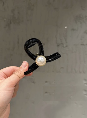 韩国新款 香香风简约单粒半珍珠发抓夹盘发鲨鱼夹中号8cm马尾夹子