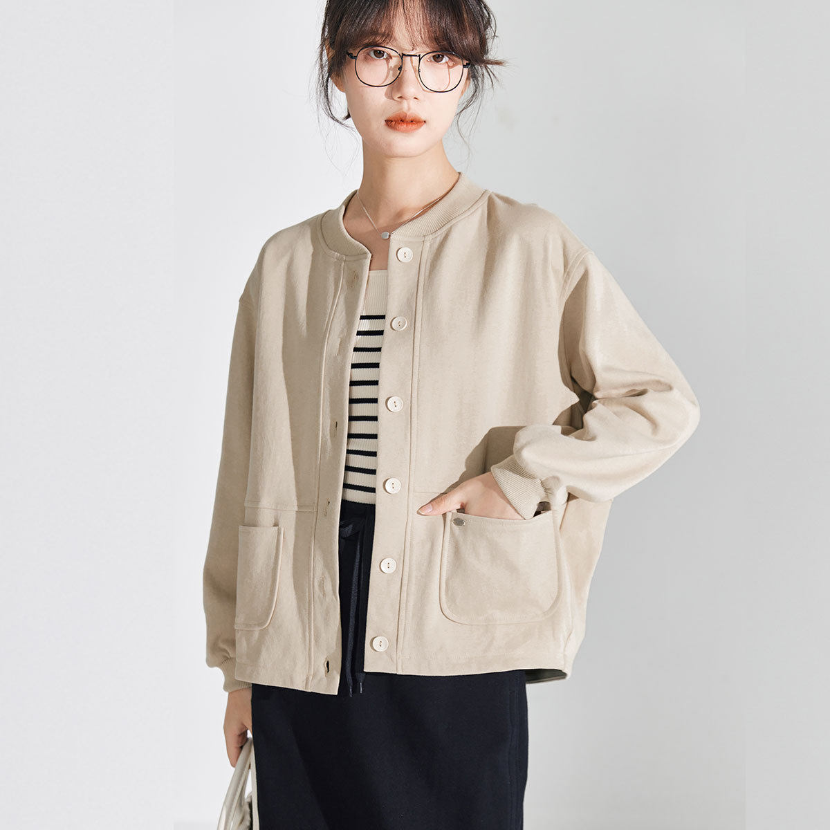 子陌百搭简约休闲宽松立领单排扣长袖棉女式外套