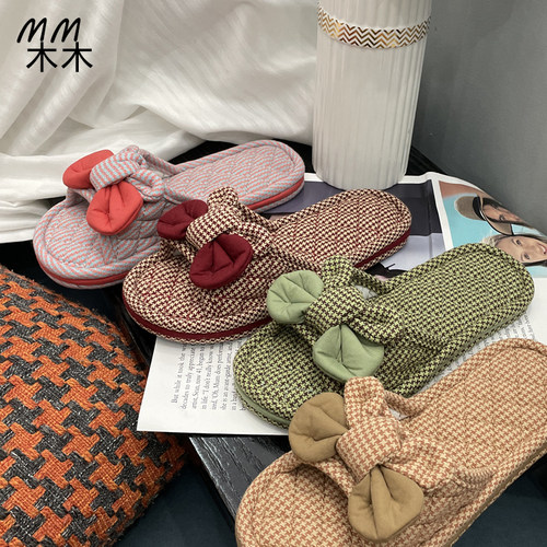 平跟软底防滑家居四季地板拖鞋