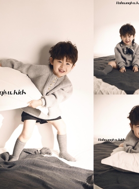 2025新款儿童摄影服灰色毛衣纪实风男童2-4岁艺术照写真拍照服装