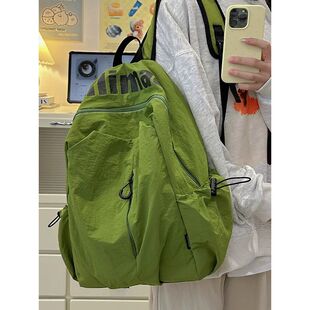 双肩包女旅游轻便女士休闲背包2026新款旅行包女生高颜值出游书包