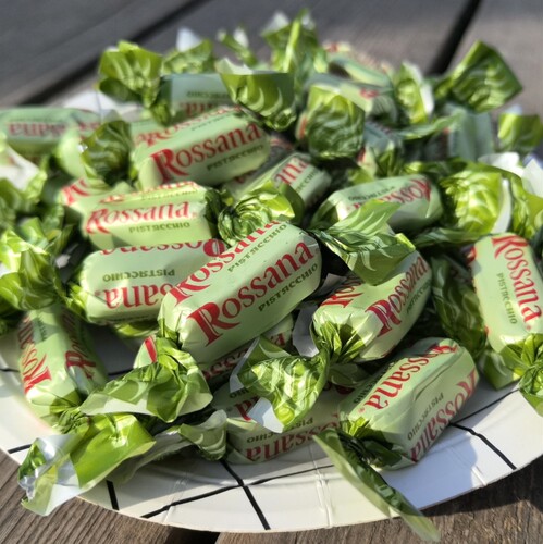 现货意大利Rossana开心果酱流心夹心糖进口喜糖婚庆散装半斤250g