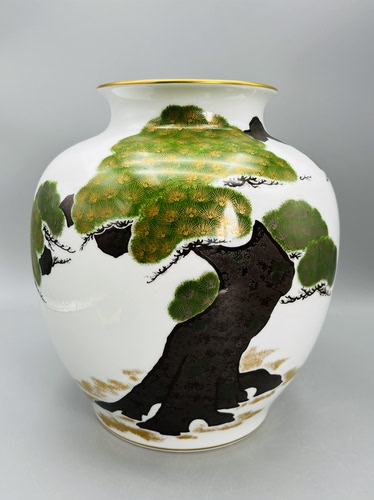 C239，日本回流 大仓陶园描金松树花瓶，手绘松树
