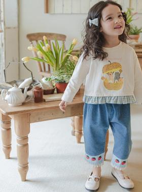 现货韩国25春FLO新款女童宽松直筒小草莓刺绣蕾丝花边九分牛仔裤