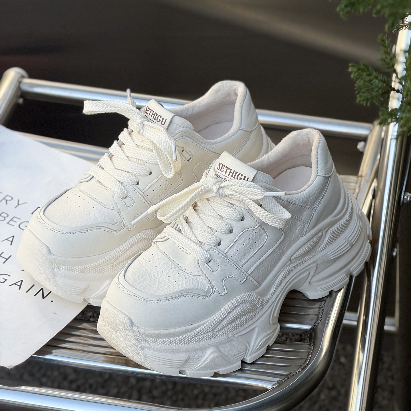 增高厚底松糕鞋配裤子运动休闲鞋