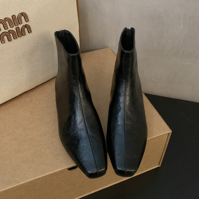 秋季黑色短靴配裙子显瘦切尔西靴