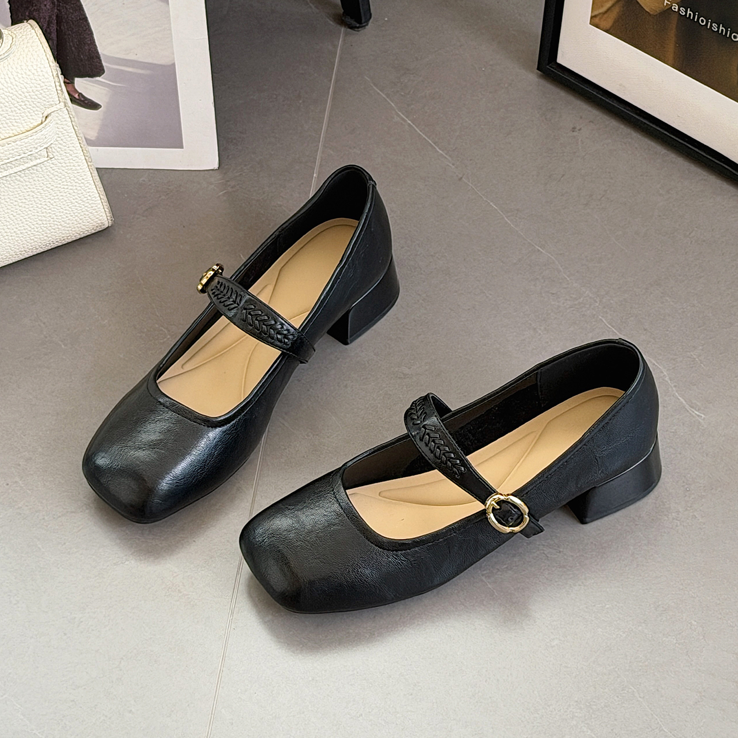 复古风玛丽珍鞋浅口方头粗跟单鞋