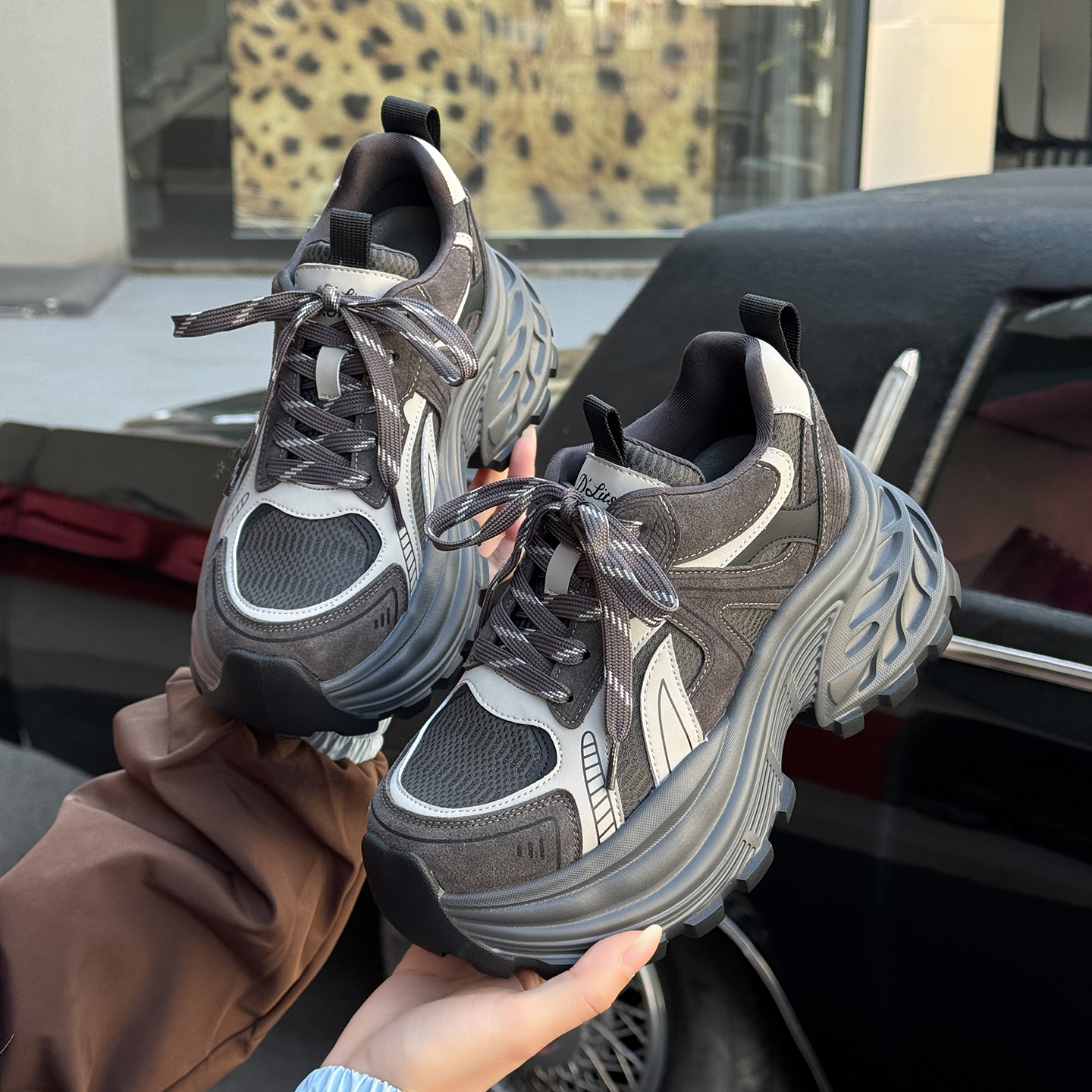 小个子增高松糕鞋配裤子休闲鞋