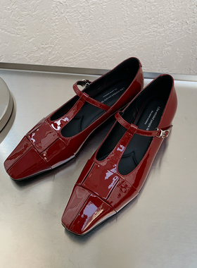 法式方头玛丽珍鞋女2026新款过年喜庆红色鞋子一字扣漆皮平底单鞋