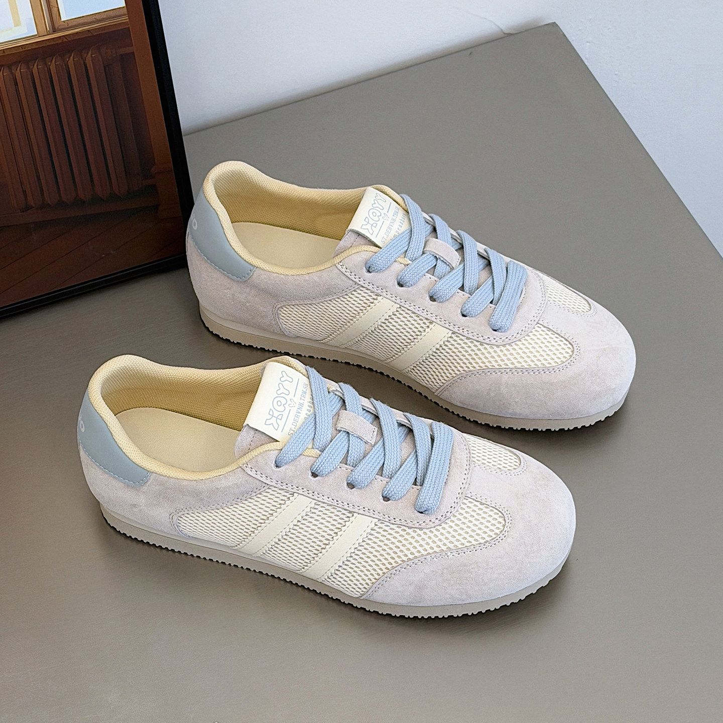 平底德训鞋女2026新款春季时尚百搭网面透气磨砂真皮户外休闲板鞋,女鞋,德训鞋,淘宝优惠券,粉丝福利购,淘宝优惠卷