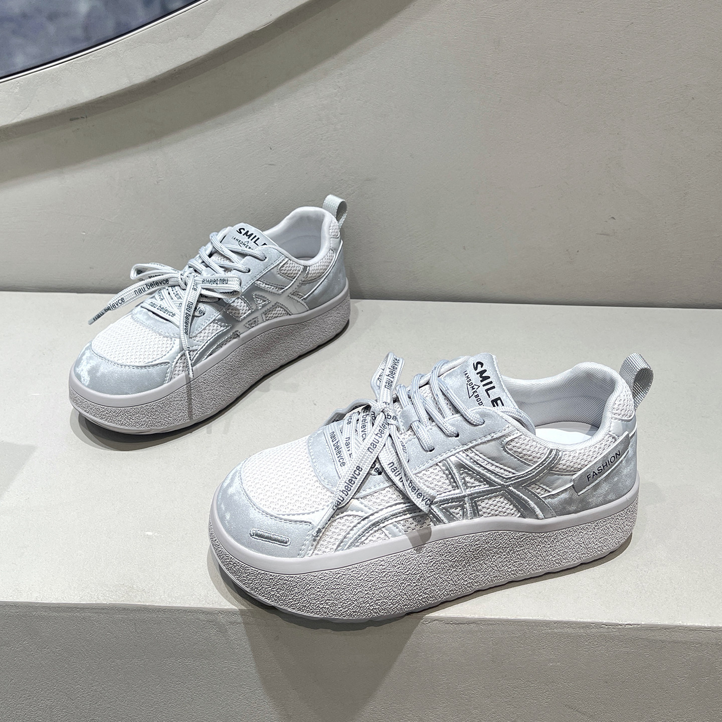 休闲板鞋女2026新款春季时尚百搭真皮小白鞋厚底面包鞋增高松糕鞋,女鞋,休闲板鞋,淘宝优惠券,粉丝福利购,淘宝优惠卷