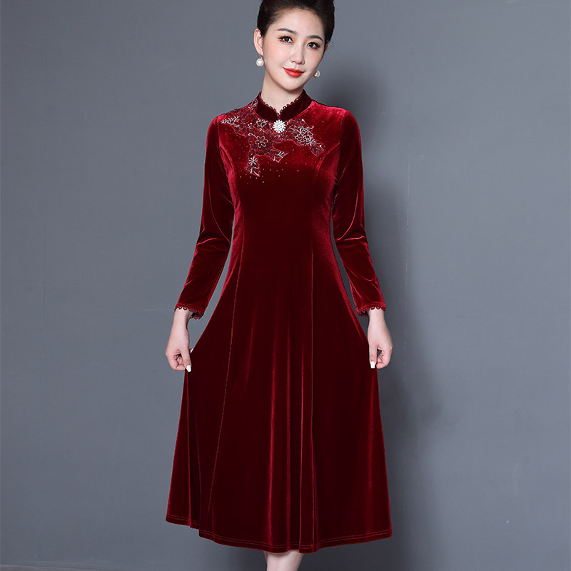 结婚礼服喜婆婆中年妈妈装金丝绒连衣裙丈母娘高贵洋气中老年冬装