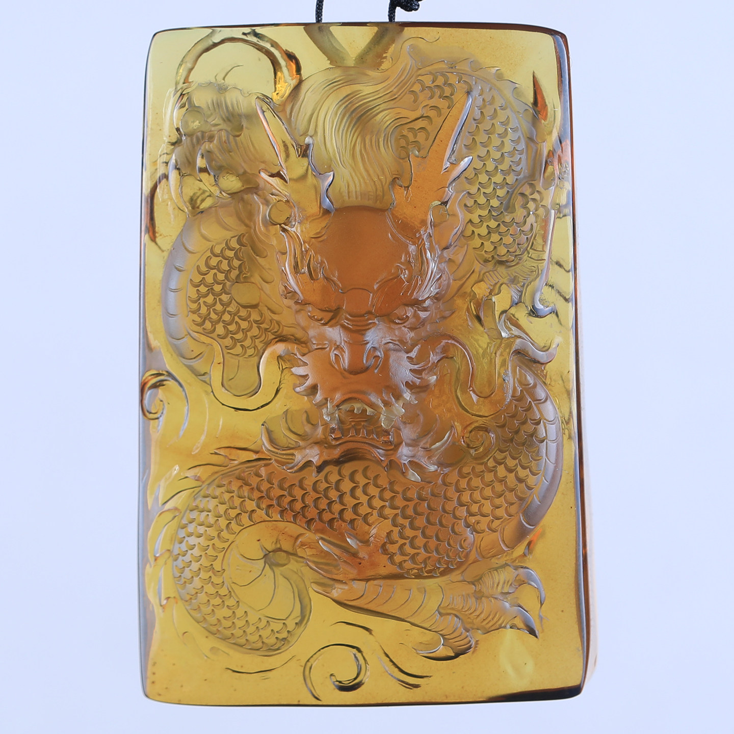 万福缅甸琥珀吊坠龙纹雕刻复古颈饰挂件护身符生日礼物送男友生肖